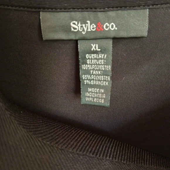 Fun shiny silver top with sheer black overlay - Picture 5 of 5